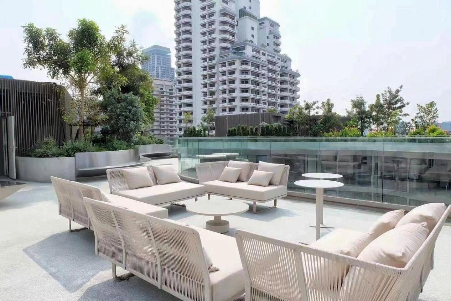Fynn Asoke Apartment *